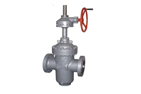 White color Cast steel flat plate gate valve isolated on white background manufactured by Oilway,Singapore's top gate valve manufacturer & supplier